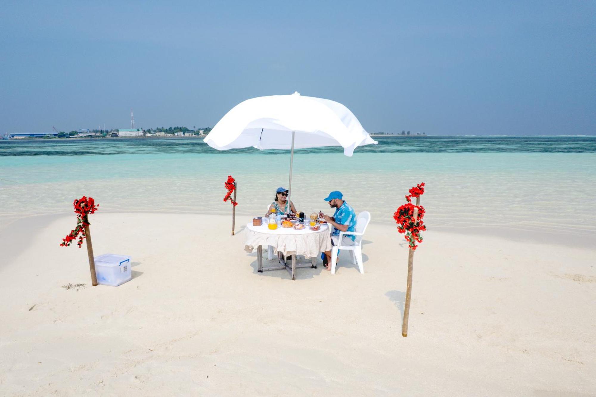 Aloha Inn Himmafushi Bagian luar foto