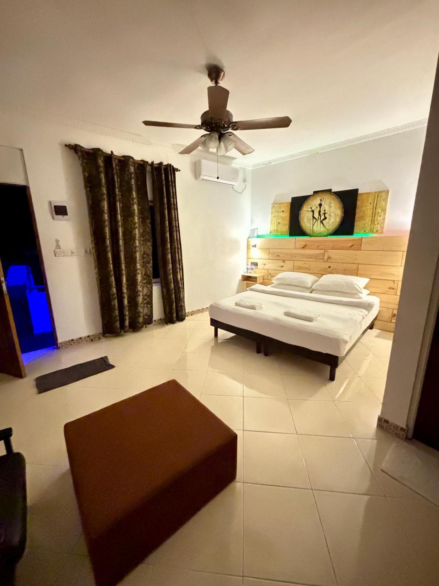 Aloha Inn Himmafushi Bagian luar foto
