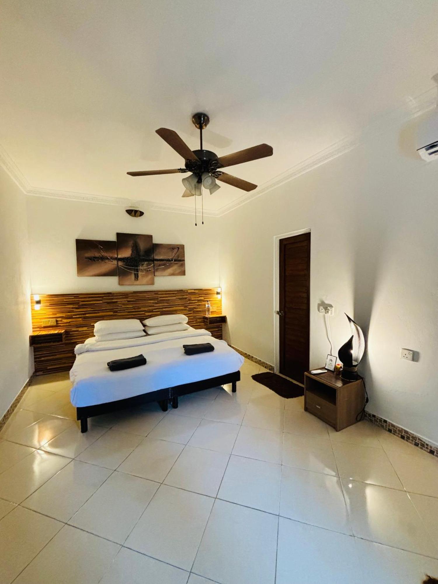 Aloha Inn Himmafushi Bagian luar foto